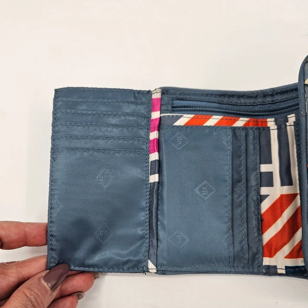 Vera Bradley Rio Squiggles Quilted‎ Cotton Trifold Wallet Blue Multi Geometric